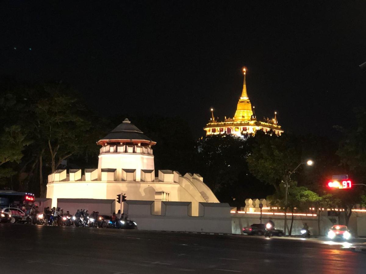 Nappiness Hotel - Sha Extraplus Bangkok Bagian luar foto